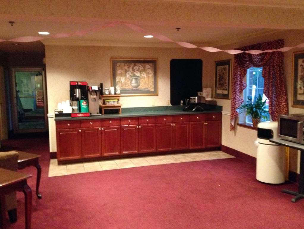 Country Hearth Inn & Suites Willard Faciliteiten foto