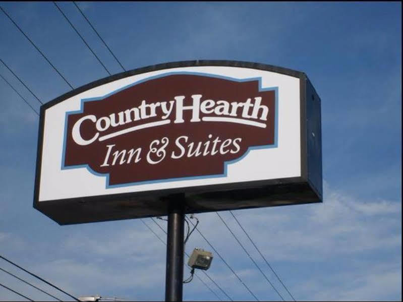 Country Hearth Inn & Suites Willard Buitenkant foto