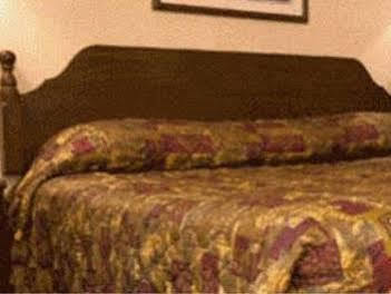 Country Hearth Inn & Suites Willard Buitenkant foto